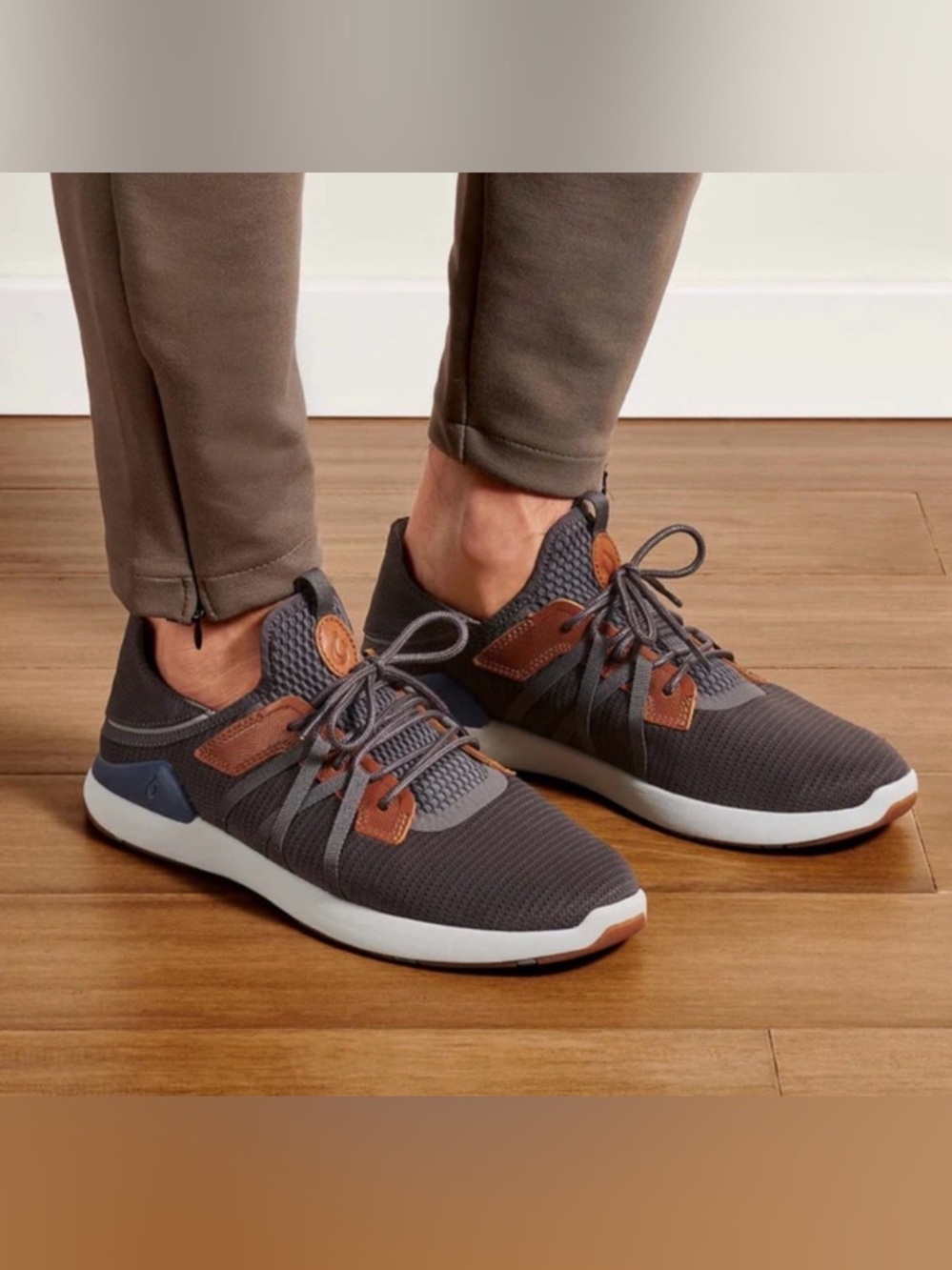 OluKai Mio Lī Men’s Athletic Shoe 9.5 Gray Lace-Up Sneakers Breathable Comfort
